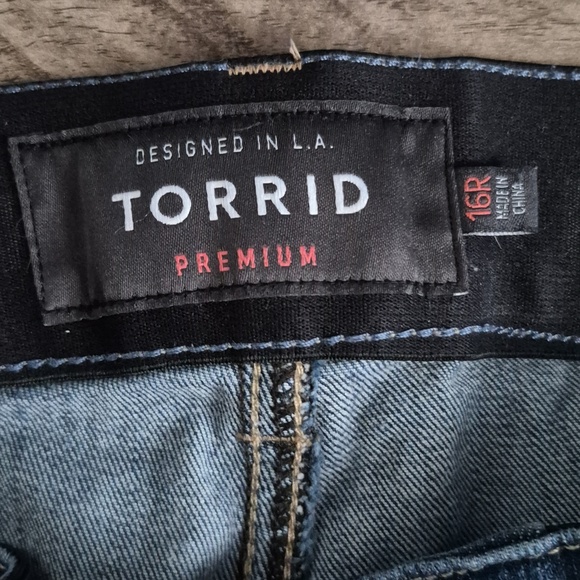 Torrid Bombshell Jeans. - Picture 2 of 6